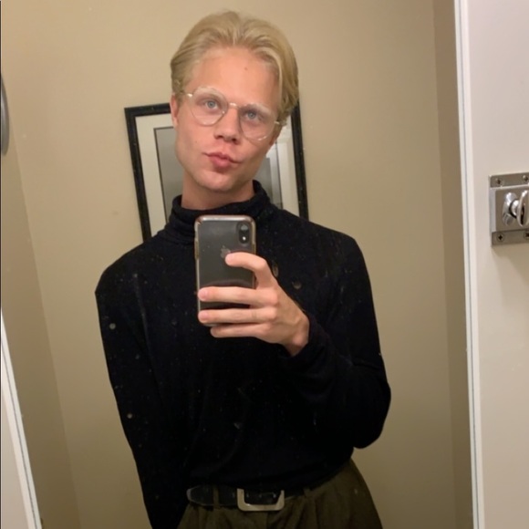 Meet your Posher, Jacob - Picture 5 of 13